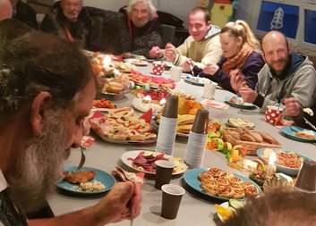 Tradiční předvánoční posezení pro osoby bez přístřeší